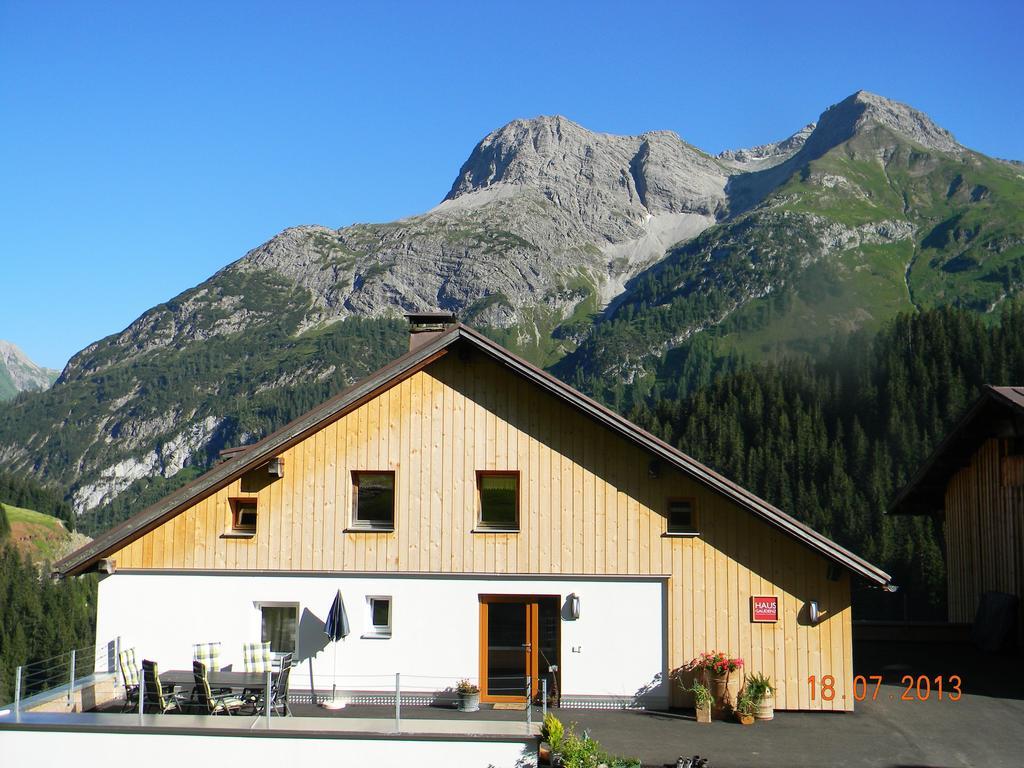 Haus Gaudenz Lägenhet Warth  Exteriör bild