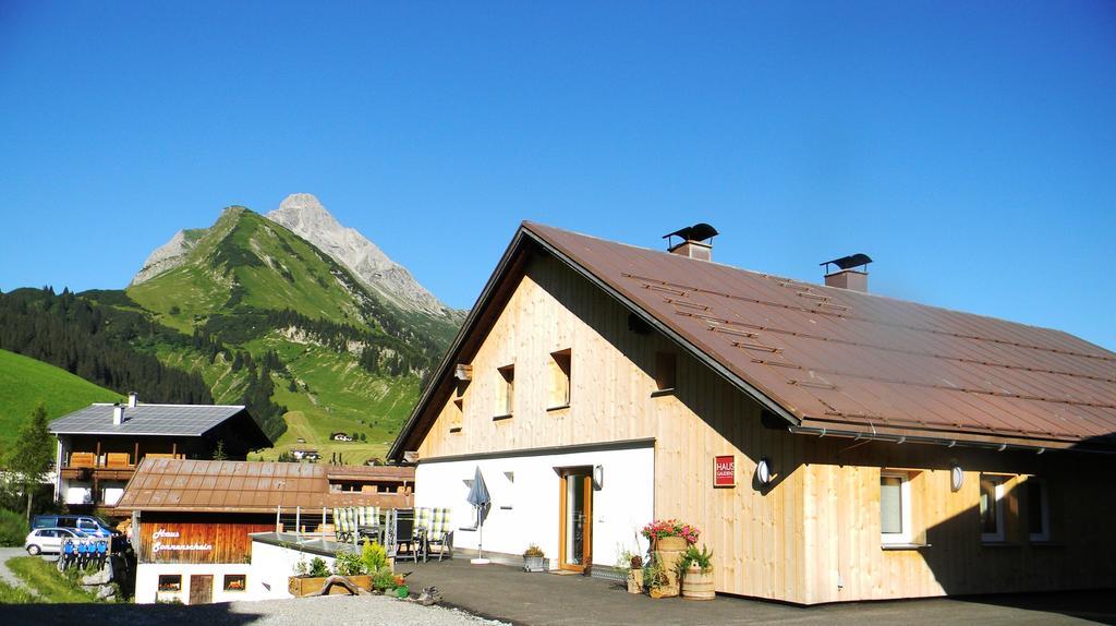 Haus Gaudenz Lägenhet Warth  Exteriör bild